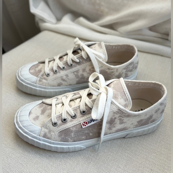 Superga 2750 Tie Dye Low Top Platform Sneaker Tennis Shoe | White, Grey | W 8 - Picture 6 of 16